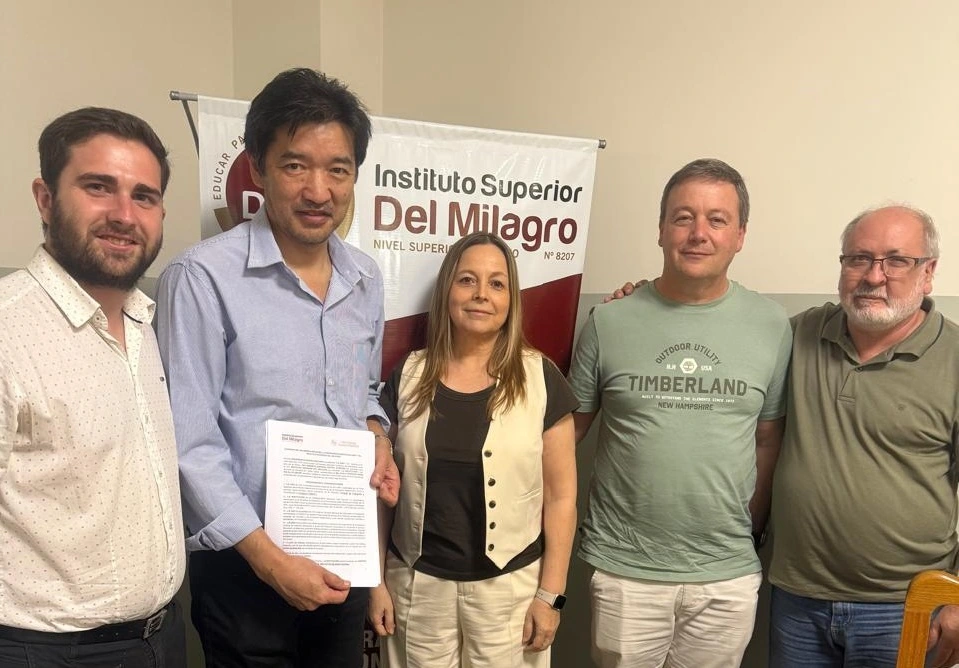 Foto grupal Autoridasdes_isdem-UGD